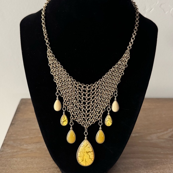 Vintage Monet Bib Necklace - Picture 2 of 9